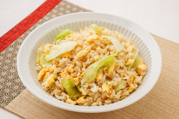 簡単！人気の定番レタス炒飯（チャーハン）のレシピ